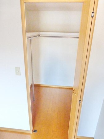 パインヒルズ参番館の物件内観写真